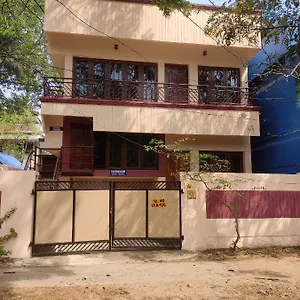 Sreevalsam Lodge Thiruvananthapuram